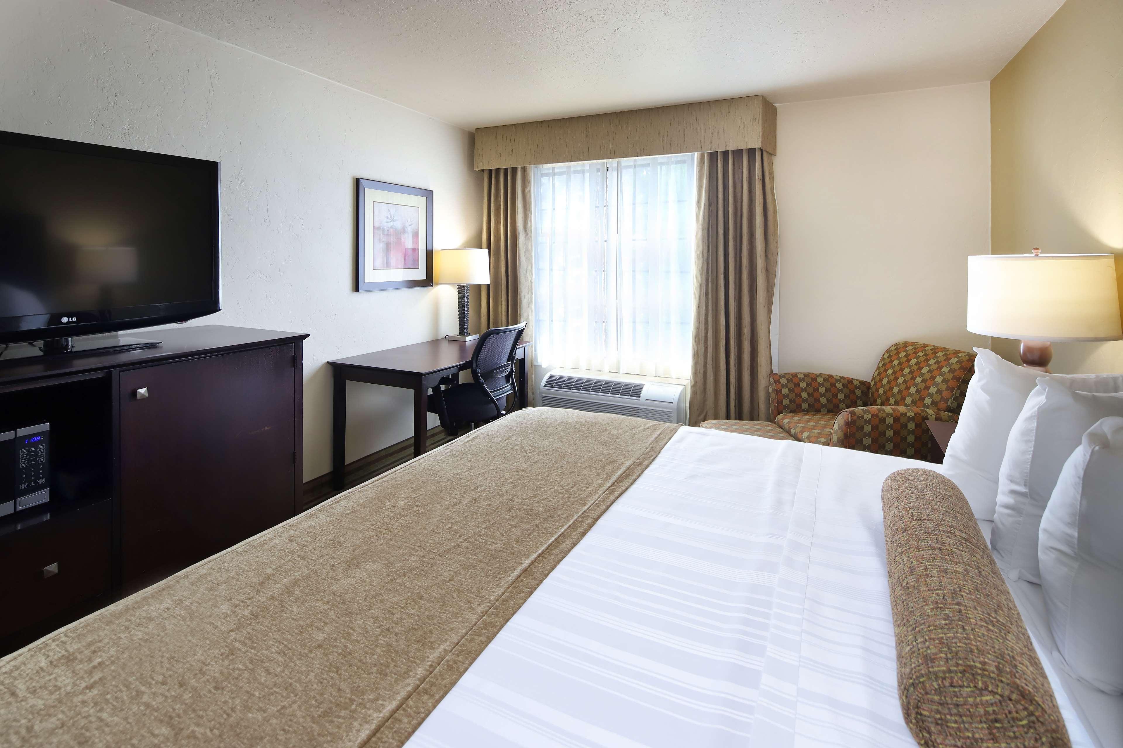 Wyndham Tucson Airport Hotel & Conference Center Bagian luar foto