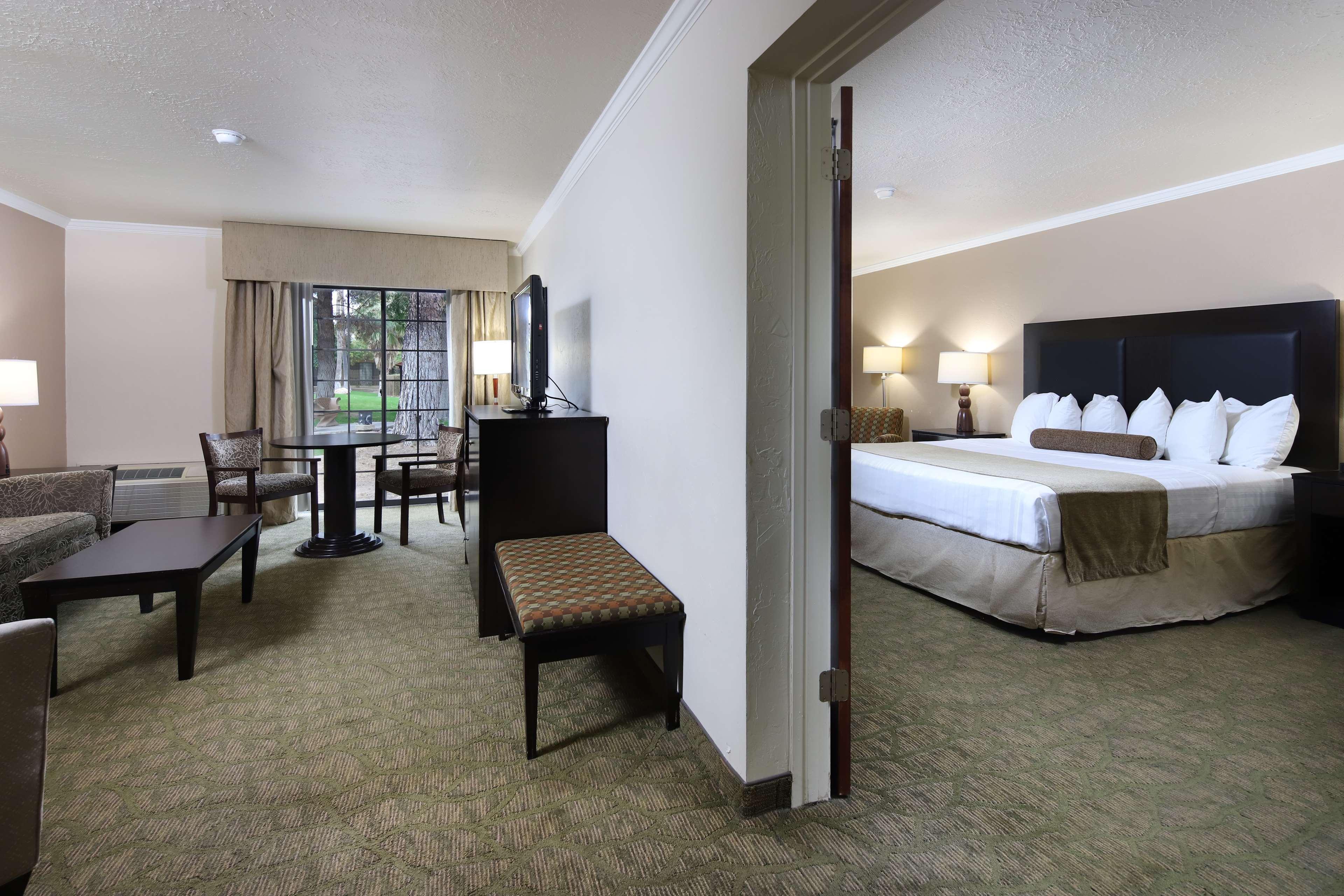 Wyndham Tucson Airport Hotel & Conference Center Bagian luar foto