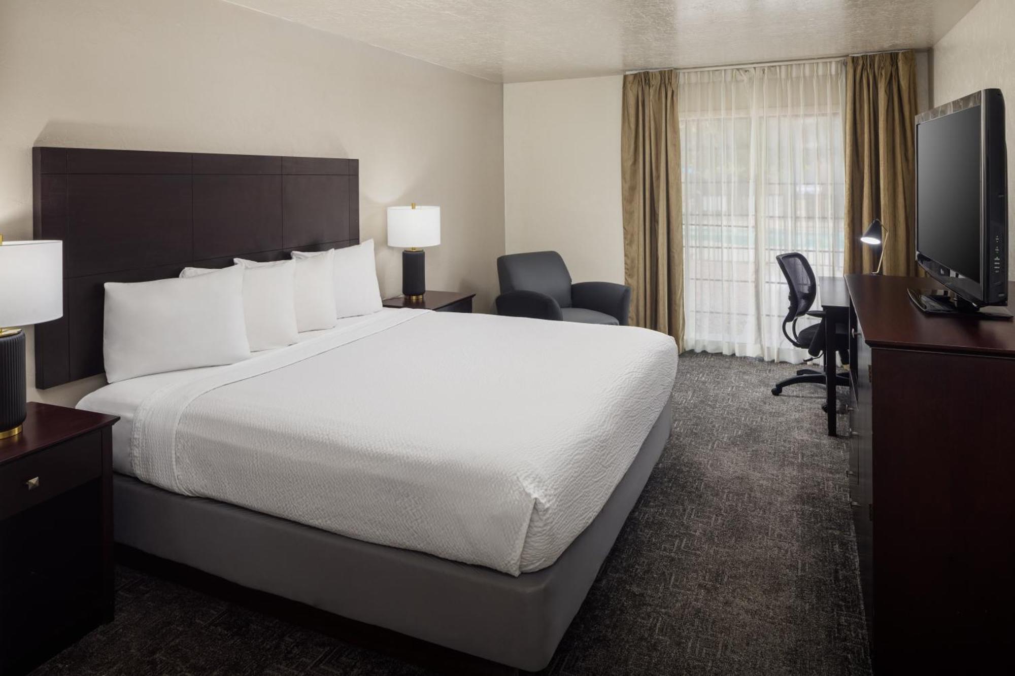 Wyndham Tucson Airport Hotel & Conference Center Bagian luar foto