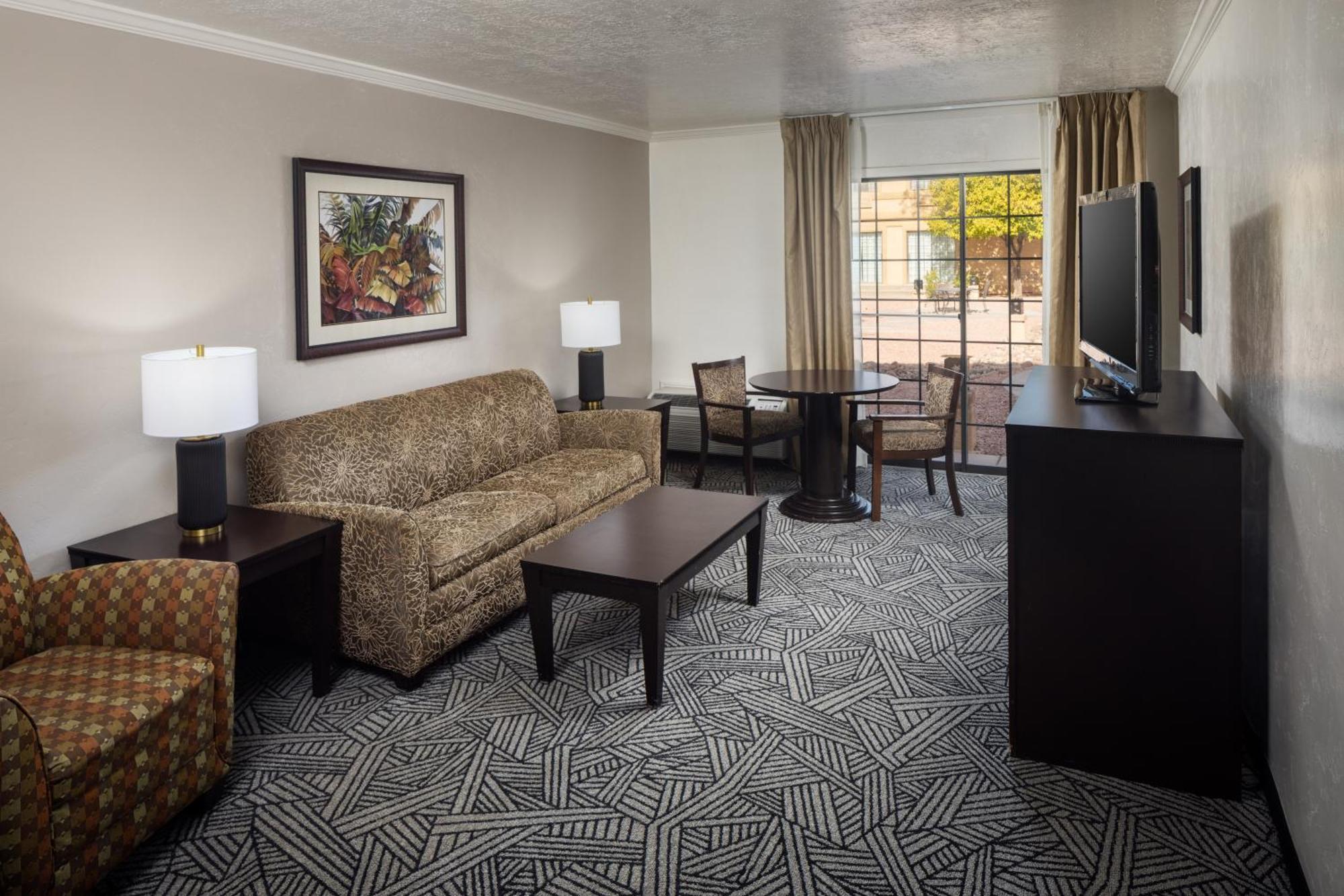 Wyndham Tucson Airport Hotel & Conference Center Bagian luar foto